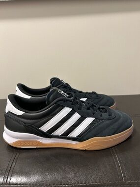 Adidas Men’s Leather Sneakers Size 10.5